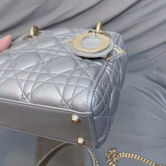 Lady Dior Mini - Opaline Grey Pearlescent - Picture 4 of 11